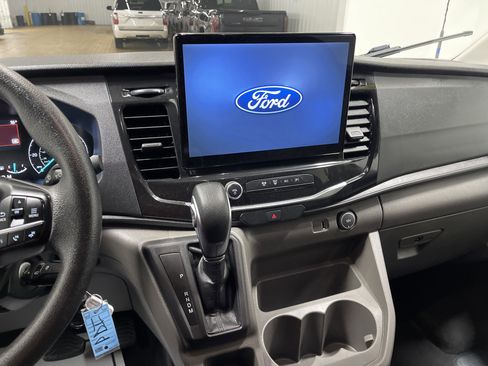 Used 2023 Ford Transit 350 XLT image 26