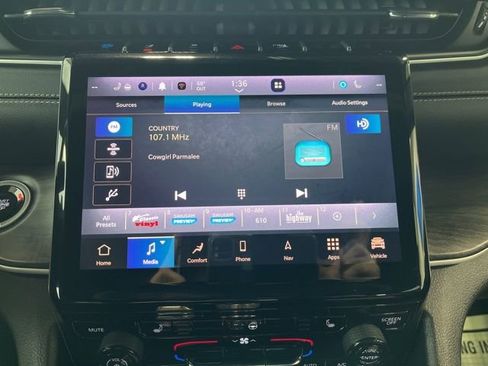 Used 2024 Jeep Grand Cherokee Limited 4xe image 21