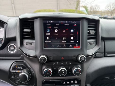 Used 2023 RAM 1500 Big Horn AWD/4WD image 32