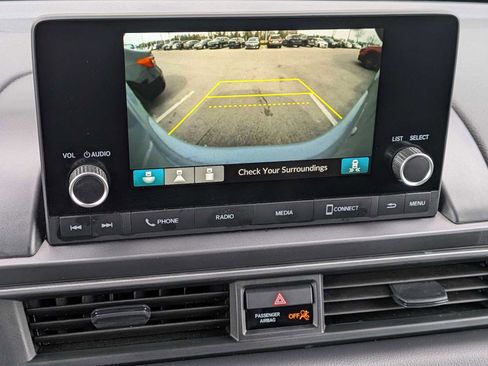 Used 2023 Honda Pilot Sport image 28