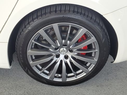 Used 2022 Maserati Ghibli Modena RWD image 7