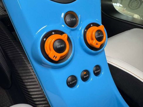 Used 2015 McLaren P1 image 29