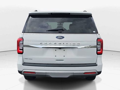 Used 2024 Ford Expedition Limited AWD/4WD image 4