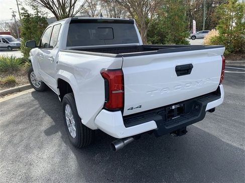 New 2025 Toyota Tacoma SR5 image 5