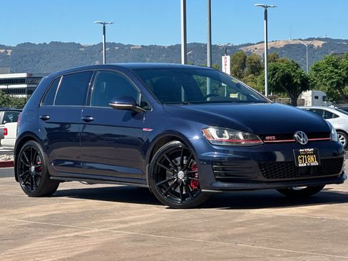 Used 2017 Volkswagen GTI SE FWD image 2