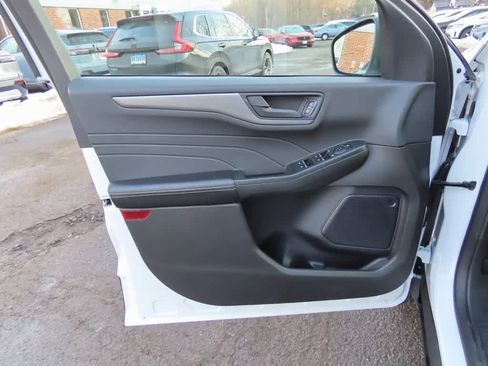 Used 2024 Ford Escape Active image 16