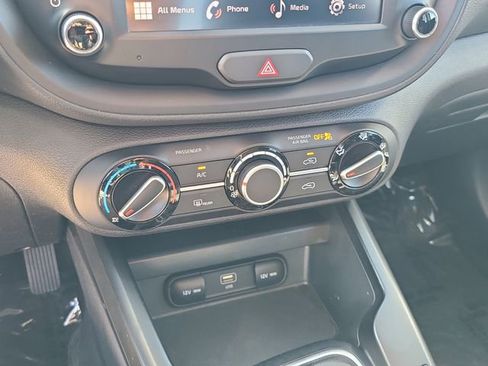 Used 2024 Kia Soul LX w/ Option Group 015 FWD image 27