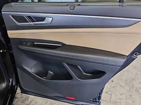 New 2026 Volkswagen Atlas Cross Sport SE image 15