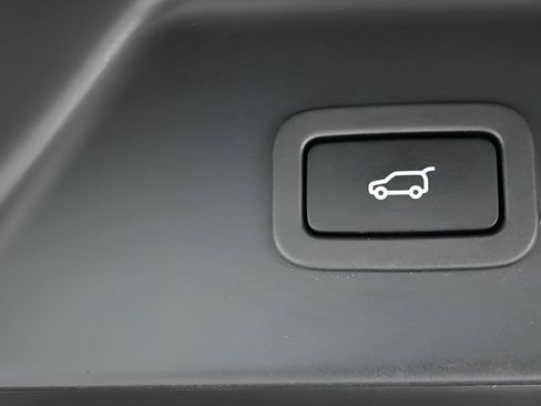 Used 2021 Land Rover Range Rover AWD/4WD image 18