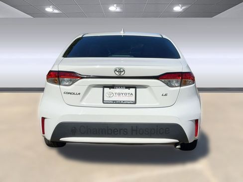 Used 2022 Toyota Corolla LE image 10