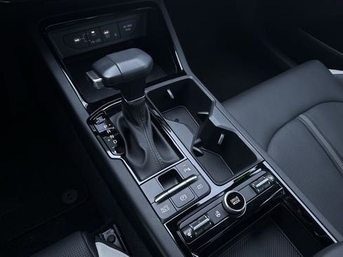 Used 2025 Kia K5 GT-Line w/ GT-Line Premium Package image 19