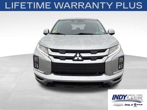 Used 2025 Mitsubishi Outlander Sport LE AWD/4WD image 2