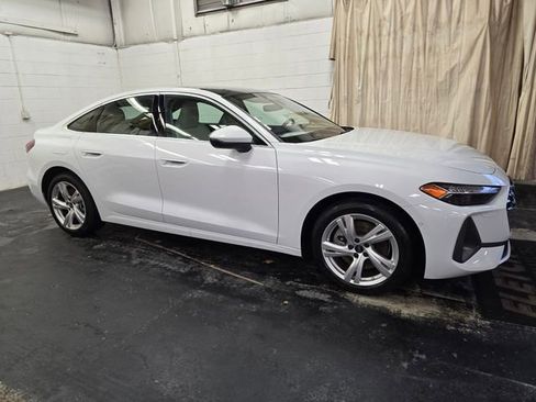 Used 2025 Audi A5 2.0T Premium Plus w/ Premium Plus AWD/4WD image 9