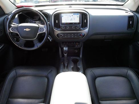 Used 2022 Chevrolet Colorado Z71 AWD/4WD image 10