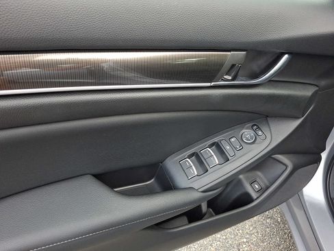 Used 2021 Honda Accord Sport image 17