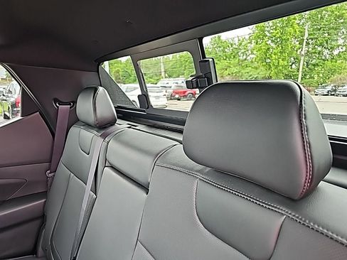 Used 2024 Hyundai Santa Cruz Night AWD/4WD image 35