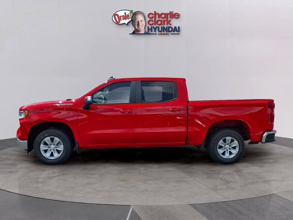 Used 2025 Chevrolet Silverado 1500 LT RWD image 2