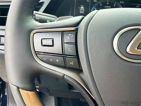 New 2025 Lexus ES 350 Ultra Luxury image 37