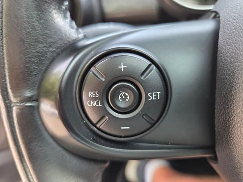 Used 2017 MINI Cooper 2-Door Hardtop FWD image 23