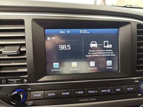 Used 2017 Hyundai Elantra Value Edition image 22