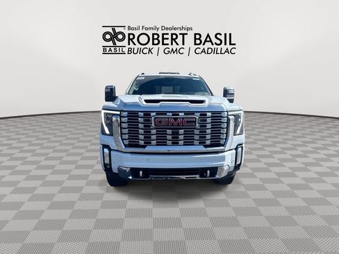 New 2026 GMC Sierra 2500 Denali w/ Denali Reserve Package AWD/4WD image 3