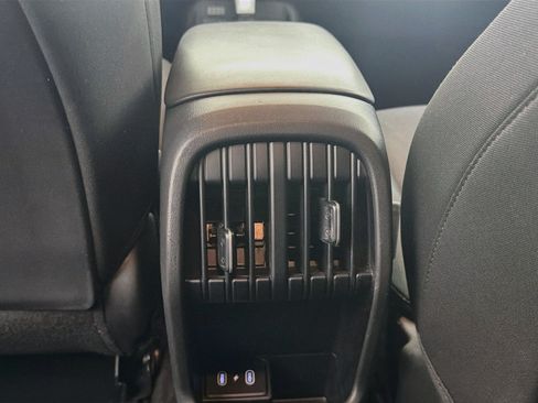 Used 2025 Hyundai Kona SEL FWD image 25