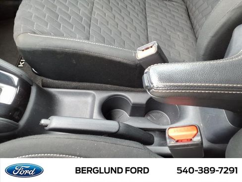 Used 2021 Nissan Kicks S FWD image 32