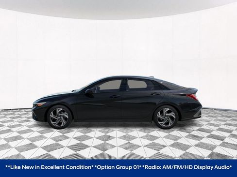Used 2026 Hyundai Elantra SEL Sport Premium FWD image 5
