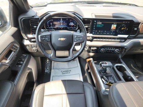Used 2024 Chevrolet Silverado 1500 High Country w/ High Country Premium Package AWD/4WD image 34