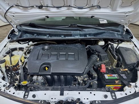 Used 2013 Toyota Corolla LE FWD image 25
