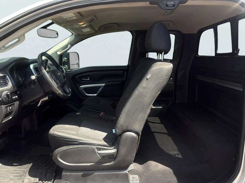 Used 2018 Nissan Titan SV w/ SV Utility Package AWD/4WD image 16