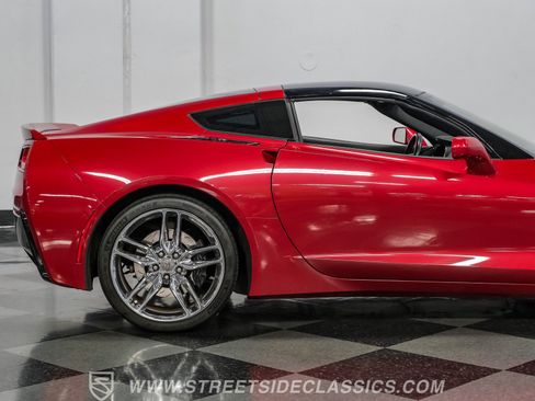 Used 2015 Chevrolet Corvette Stingray Coupe RWD image 29