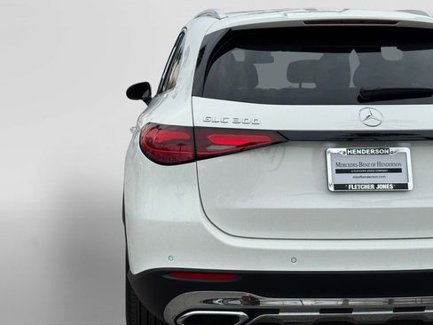 Certified 2025 Mercedes-Benz GLC 300 image 12