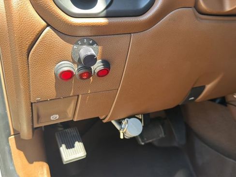 Used 2019 RAM 3500 Laramie AWD/4WD image 22