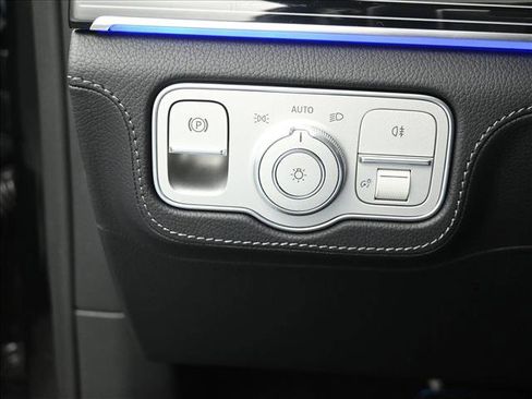 New 2026 Mercedes-Benz GLS 580 4MATIC image 10