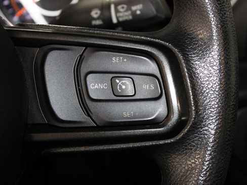 Used 2019 Jeep Wrangler Unlimited Sport AWD/4WD image 37