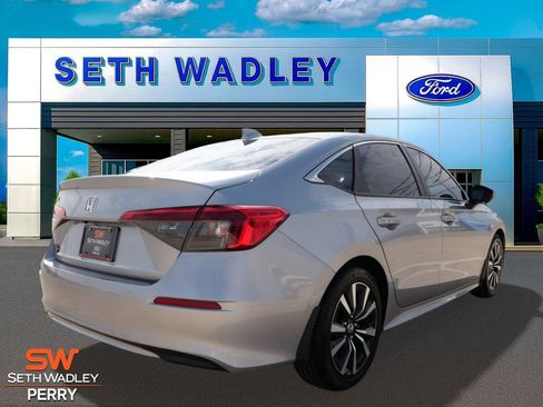 Used 2022 Honda Civic EX image 8