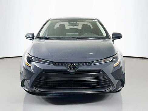 Used 2024 Toyota Corolla LE FWD image 2