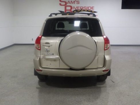 Used 2007 Toyota RAV4 2WD image 3