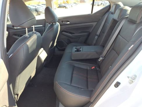 New 2025 Nissan Altima 2.5 SR image 30