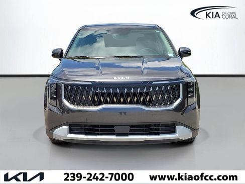 New 2026 Kia Carnival FWD image 2