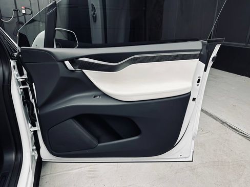 Used 2020 Tesla Model X Performance AWD/4WD image 29