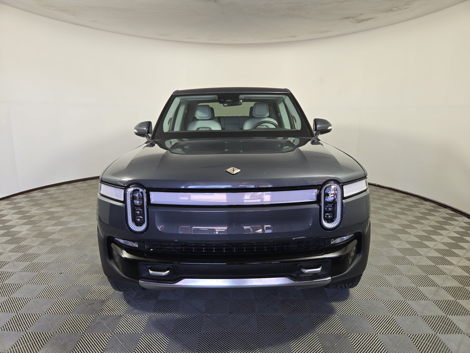 Used 2023 Rivian R1T Adventure Quad AWD/4WD image 8