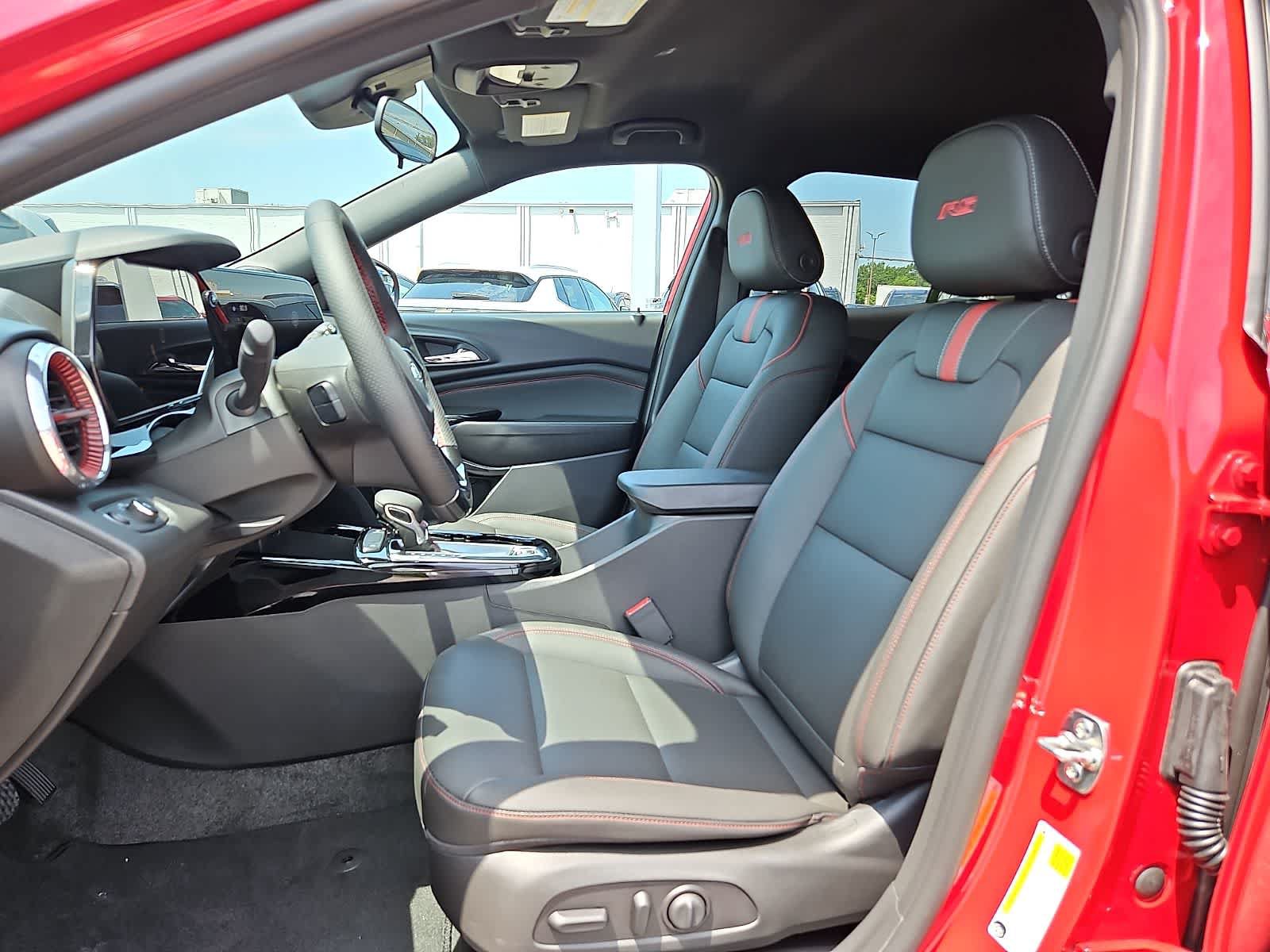 New 2026 Chevrolet Trax RS w/ Driver Confidence Package FWD image 11