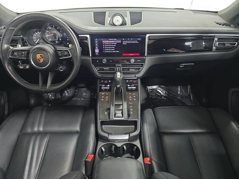 Certified 2023 Porsche Macan AWD/4WD image 13