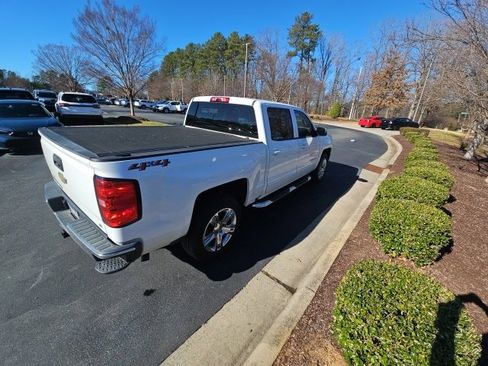 Used 2018 Chevrolet Silverado 1500 LT w/ All Star Edition image 4