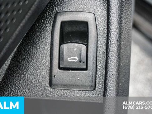 Used 2022 BMW 330i Sedan w/ Driving Assistance Package image 50