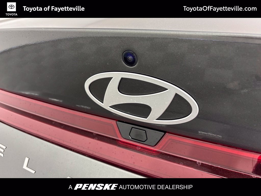 Used 2024 Hyundai Elantra SEL FWD image 21