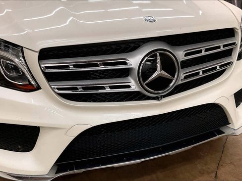 Used 2017 Mercedes-Benz GLS 550 4MATIC image 33
