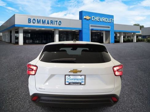 New 2026 Chevrolet Trax LS w/ LS Convenience Package FWD image 4